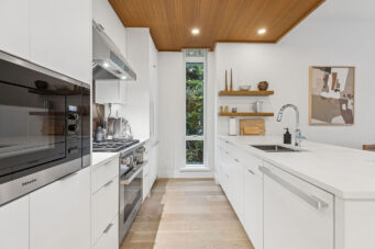 #401 – 6699 Nelson Avenue